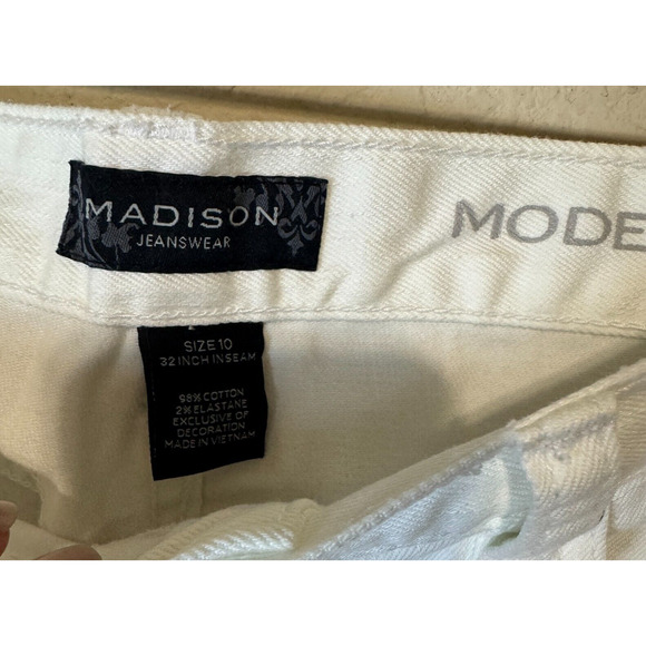 Madison White Jeans Stretch Modern Bootcut Denim womens sz 10/32 flare long - Picture 4 of 7